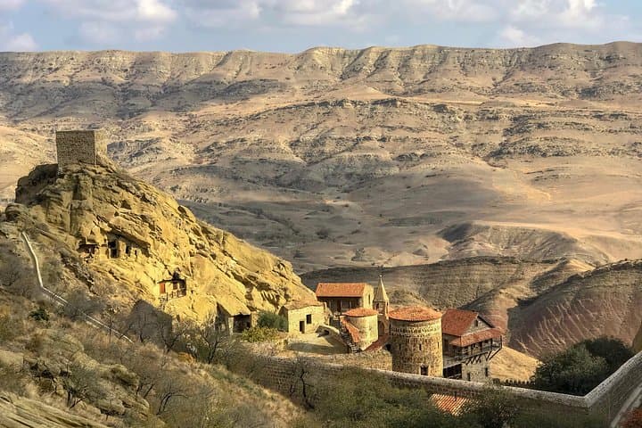 Kakheti Day Tour: David Gareji Monastery, Sighnaghi & the Rainbow Mountains