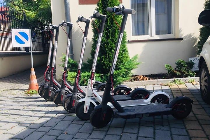 24-Hour E-Scooter Rental in Kraków — Explore the City on a Xiaomi M365 photo 3