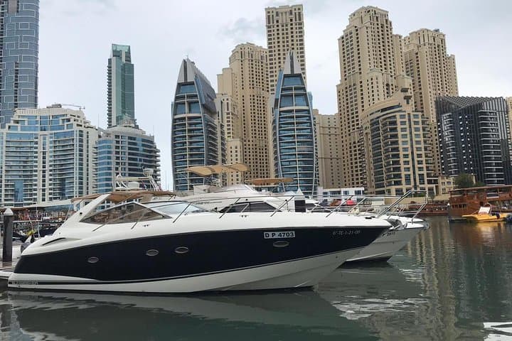 Private Luxury Yacht Cruise Along Dubai Marina, Palm Jumeirah & Burj Al Arab