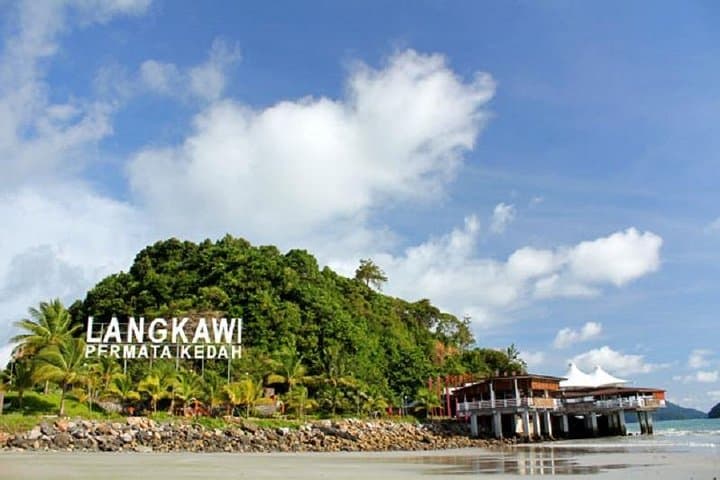 Langkawi Flexible 6-Hour Private Tour — Cable Car, Beaches & Mangroves photo 3