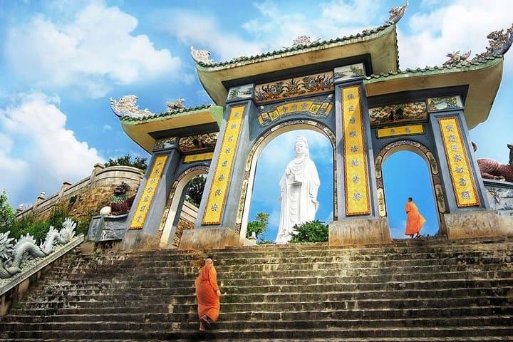 Da Nang in One Day: Marble Mountains, Son Tra Peninsula & Cham Museum (Private Tour)