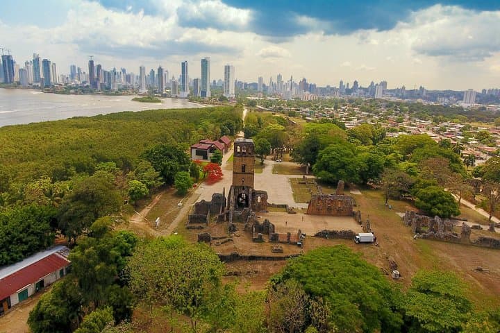 Panama Stopover: Miraflores Locks, Casco Viejo & Amador Causeway in One Day