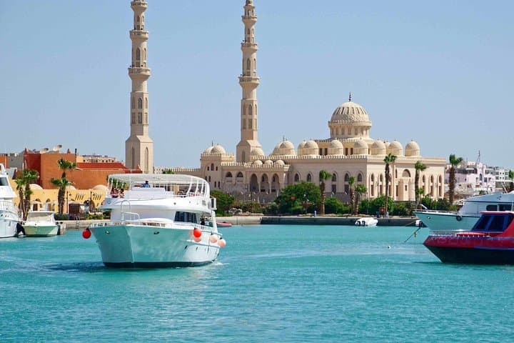 Hurghada City Tour: 4-5 Hour Guided Walk Along the Red Sea Coast & Old Town photo 1
