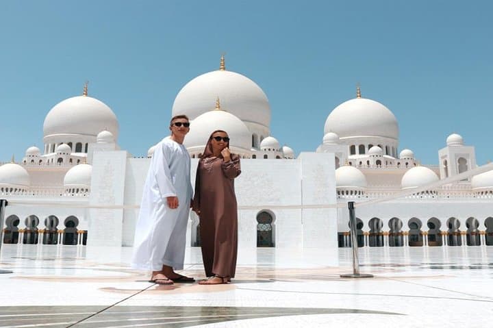 Advance Full-Day Abu Dhabi City Tour: Sheikh Zayed, Emirates Palace & Corniche photo 2