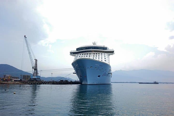 Hai Van Pass to Hoi An: Chan May Port Private Sightseeing Tour photo 4