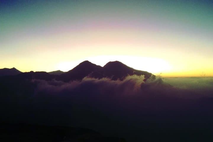 Munnar Medium-Hard Trek: Tea Plantation Ridge to 2,100m Panorama photo 2