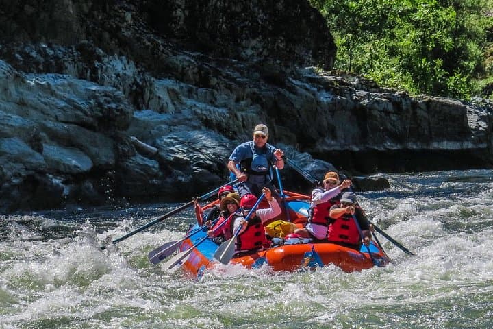PM Whitewater in Hellgate Canyon: Half-Day Rogue River Rafting Near Grants Pass photo 3