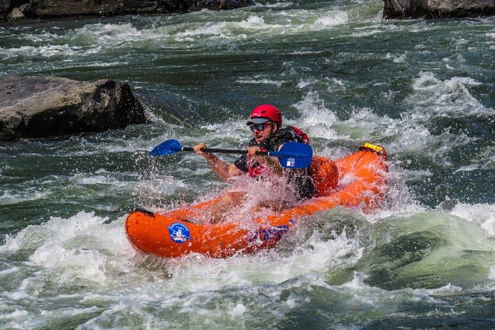 PM Whitewater in Hellgate Canyon: Half-Day Rogue River Rafting Near Grants Pass photo 5