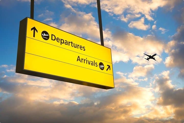 Anchorage Airport Private Shuttle — ANC Transfers to Hotels (15‑Mile Radius)