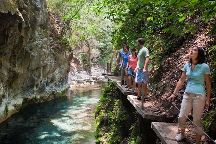 One-Day Sierra Gorda Adventure from Querétaro: Hikes, Canyons & River Pools photo 4