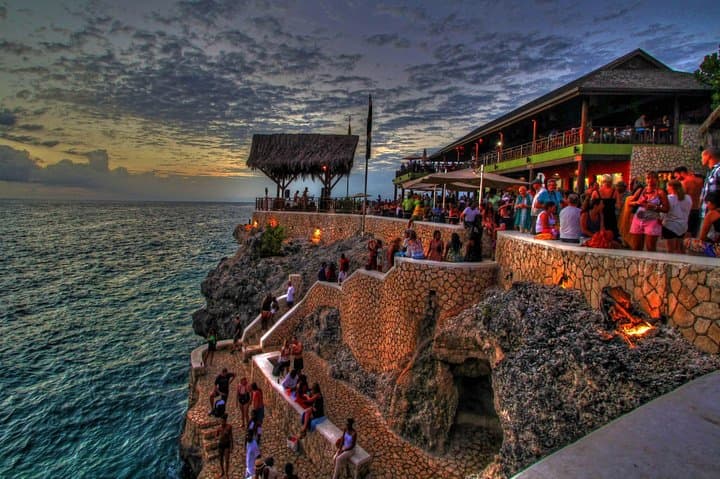 Experience Seven Mile Beach and Rick's Cafe in Negril photo 3
