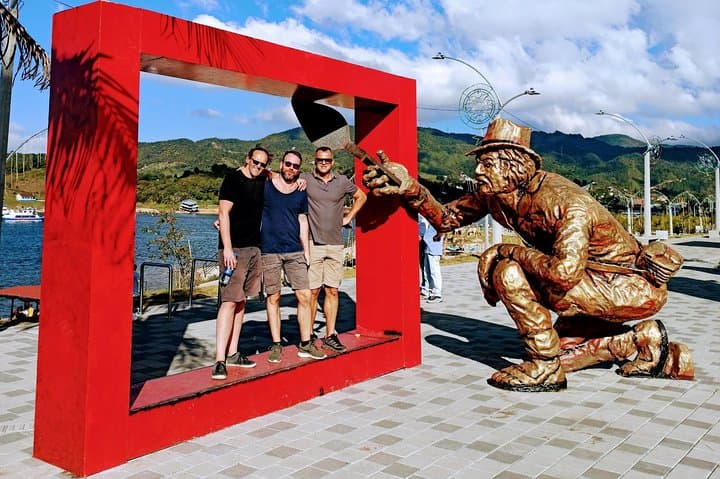Guatapé Day Trip: Coffee Farm Experience, 708 Steps to El Peñol & Colorful Town Tour photo 2