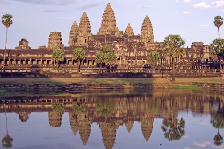 Three-Day Private Angkor Temple Tour — Angkor Wat, Ta Prohm & Tonle Sap photo 5