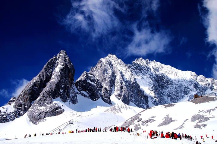 Lijiang Full-Day Highlights: Jade Dragon Snow Mountain, Blue Moon Valley & Naxi Culture