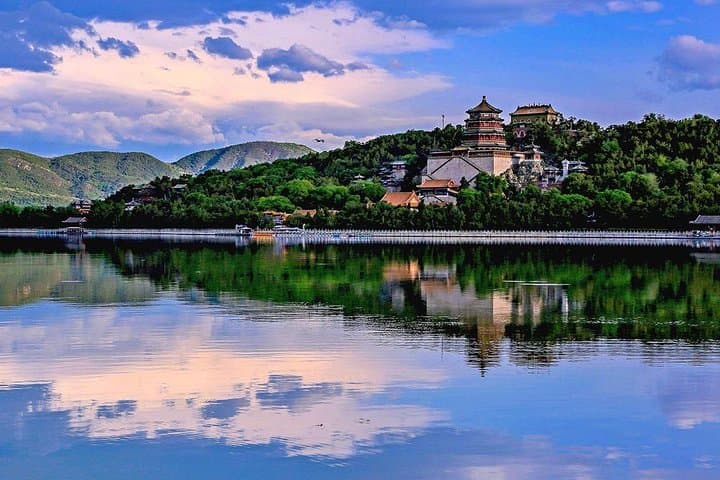 Beijing Private Day Tour: Lama Temple, Summer Palace & Hutong Dumpling Lunch photo 5