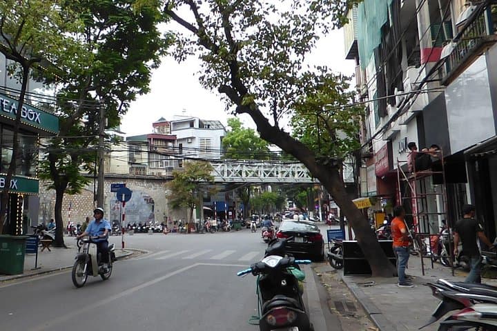 Hanoi Half-Day Highlights: Ho Chi Minh Mausoleum, Cyclo Ride & Hoa Lo Prison photo 4