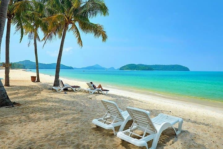 Langkawi Flexible 6-Hour Private Tour — Cable Car, Beaches & Mangroves photo 2