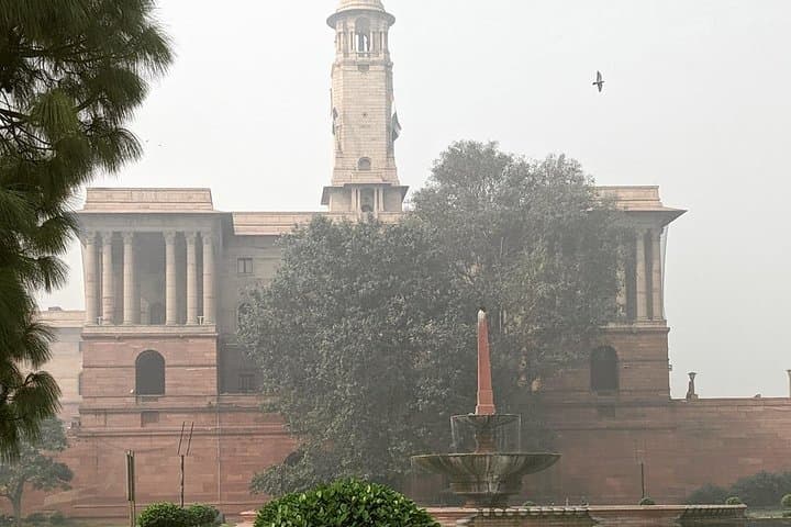 Old and New Delhi: Private Full-Day Cultural Tour of Monuments & Markets photo 5