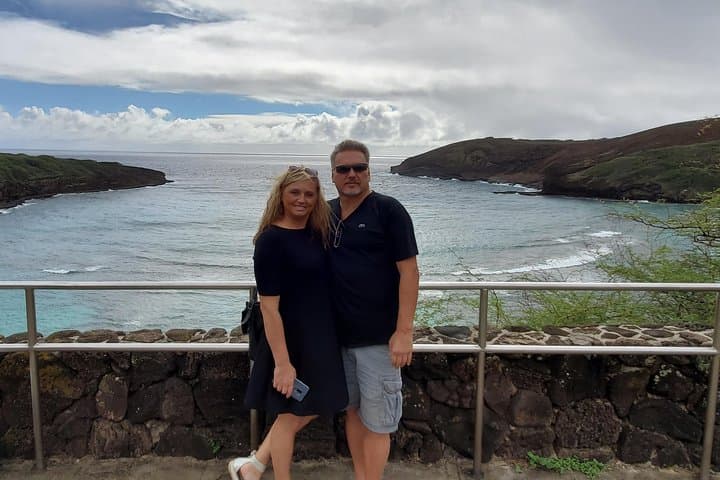 Waikiki Custom Oahu Circle-Island Tour — Diamond Head to North Shore photo 4