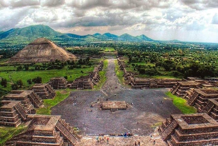 Day Trip to the Pyramids of Teotihuacán from Querétaro: History, Hikes & Practical Tips