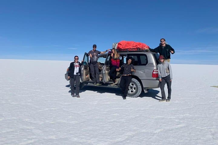 Salar de Uyuni Full-Day + Sunset: Classic Salt-Flat Tour from Uyuni photo 2
