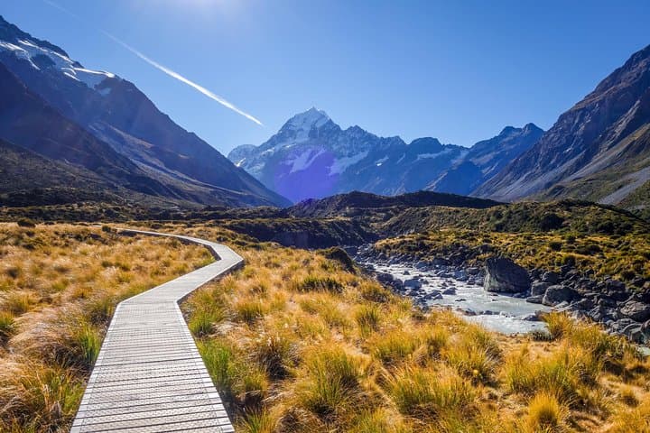 3-Day Aoraki/Mt Cook Explorer: Christchurch to Queenstown Scenic Coach Tour