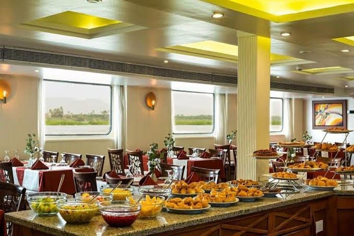 Three-Night Nile Cruise: Aswan to Luxor Temples & River Life photo 3