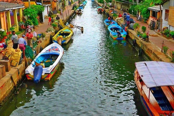 Negombo Day Trip from Kandy: Fishing, Fort Ruins & Beach Walks photo 2