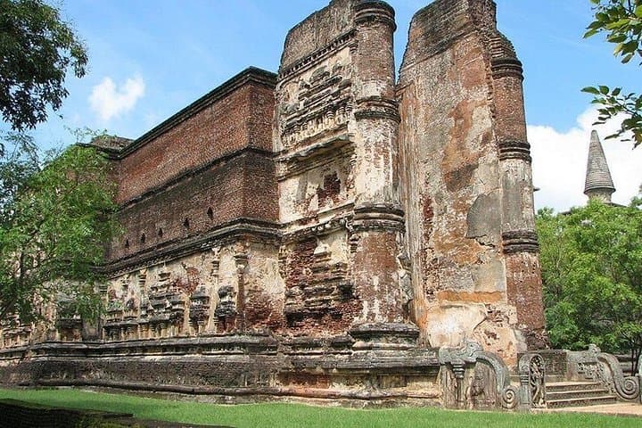 Polonnaruwa Day Tour from Kandy: Ancient City, Quadrangle & Gal Vihara photo 4