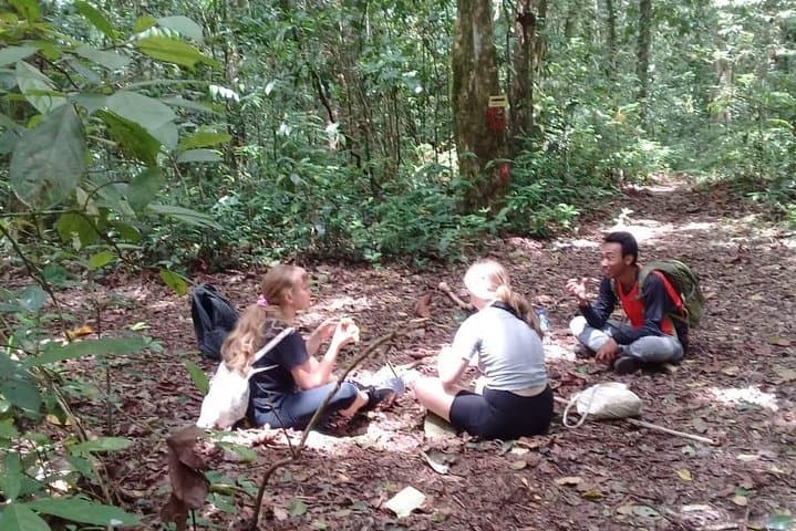 Tamblingan Waterfall & Twin Lake Tour — Dugout Canoe Crossing and Rainforest Trek photo 4