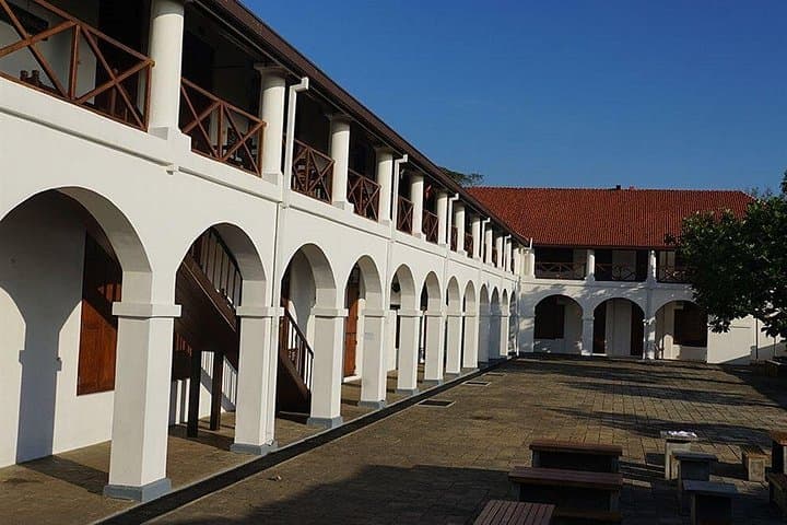 Galle Fort Day Trip from Kandy: Colonial Walk, Fort Ramparts & Sunset at Flag Rock photo 1