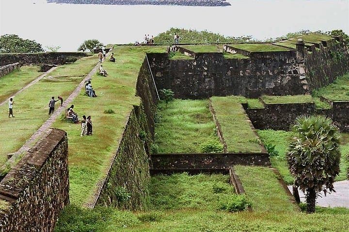 Galle Fort Day Trip from Kandy: Colonial Walk, Fort Ramparts & Sunset at Flag Rock photo 4
