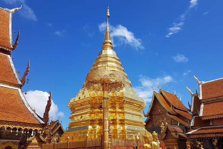Doi Suthep and Wat Pha Lat Private Guided Tour — Chiang Mai Temple Trek