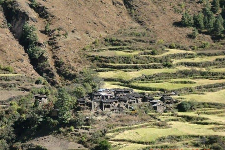 Manaslu Circuit Tea House Trek: 16-Day High-Altitude Trekking Guide photo 2