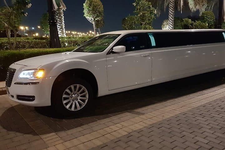 Dubai Luxury Limousine Night Tour: Private Limo Hire for Events & Nightlife photo 3