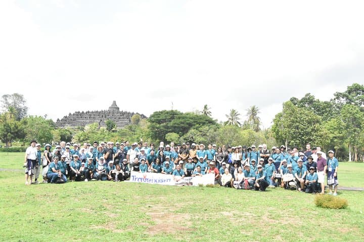 Borobudur Sunrise & VW Tour: Temple, Batik Workshop and Javanese Lunch photo 4