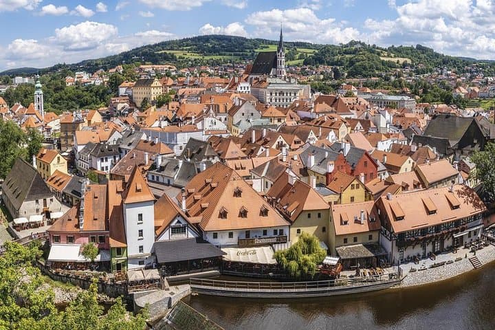 Private Luxury Day Trip to Český Krumlov: UNESCO Castle & Vltava Views photo 3