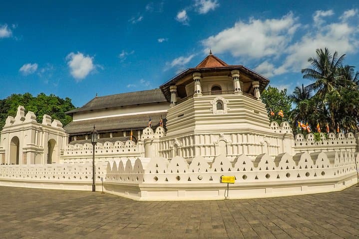 7-Day Sri Lanka Round Trip: Sigiriya to Galle — Culture, Tea Country & Wildlife photo 3