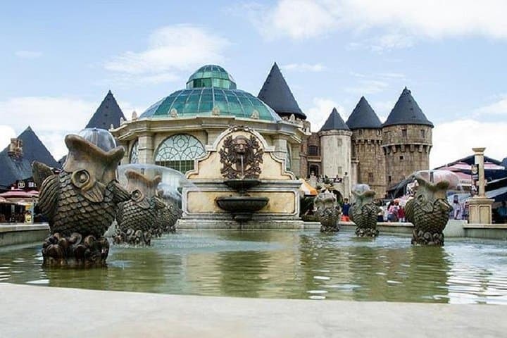 Private Transfer to Golden Bridge (Ba Na Hills) from Da Nang photo 3