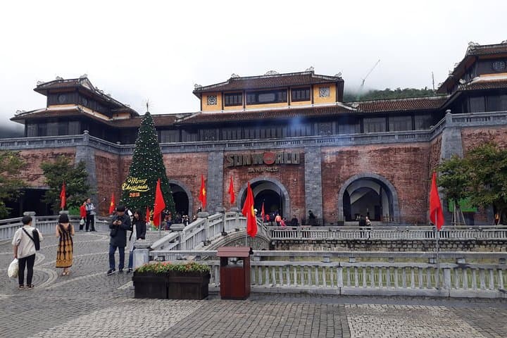 Private Transfer to Golden Bridge (Ba Na Hills) from Da Nang photo 4