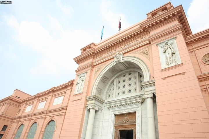 3-Day Cairo: Pyramids, Saqqara & Alexandria Day Tour photo 4