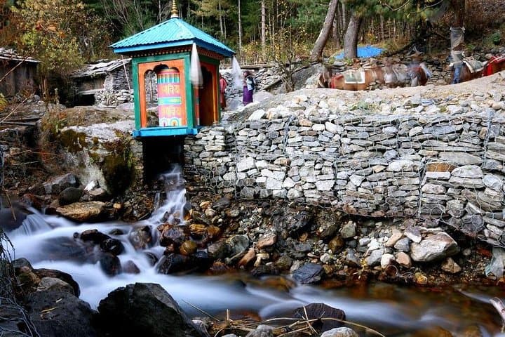 Annapurna Circuit Trek: Classic 18-Day High-Altitude Loop in Nepal photo 3