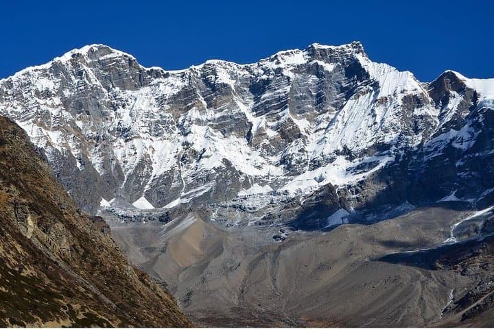 Annapurna Circuit Trek: Classic 18-Day High-Altitude Loop in Nepal photo 4
