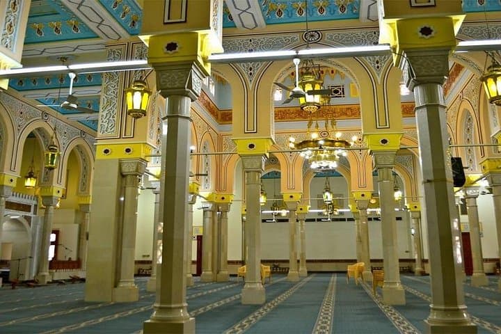 Half-Day Dubai City Tour: Jumeirah Mosque, Palm Jumeirah & Beach Stops photo 2