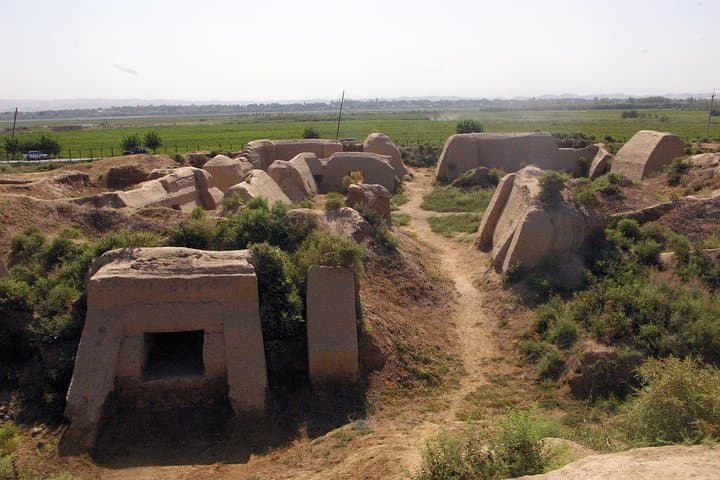 Eastern Legends: Sarazm to Sarez — 12-Day Tajikistan Cultural & Pamir Expedition photo 3