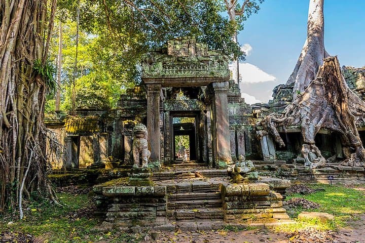Two-Day Angkor & Tonle Sap Floating Village Tour — Temples, Villages, Sunset photo 3
