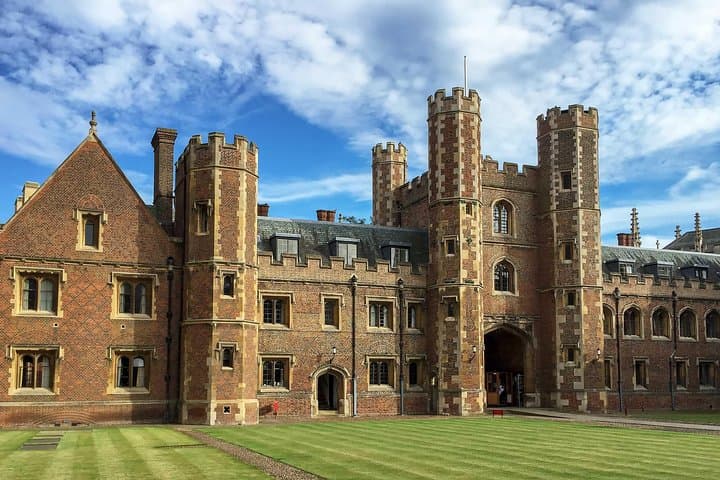 cambridge-university-walking-tour-historic-colleges-and-river-cam photo 4
