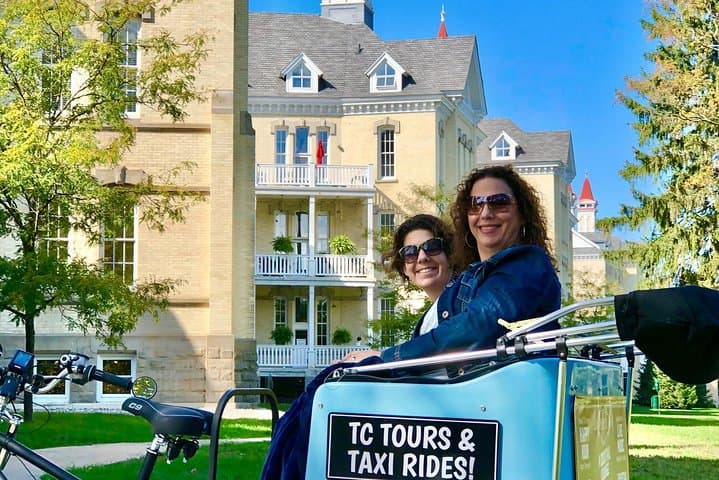 Traverse City Pedicab Rickshaw Tour: 60-Minute Orientation of Downtown & Bay photo 4