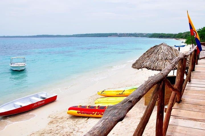 Playa Tranquila: Day Trip to Playa Blanca on Barú photo 3