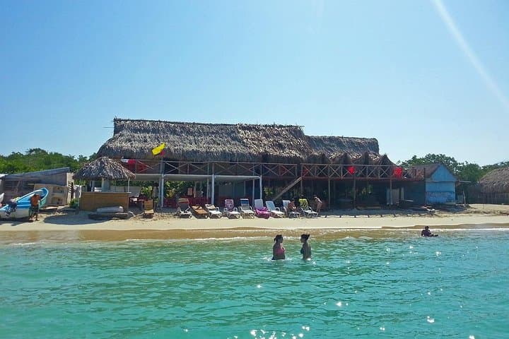 Playa Tranquila: Day Trip to Playa Blanca on Barú photo 4